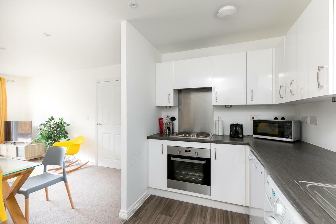 Hertford Serviced Apartments By Payman Club Exteriör bild