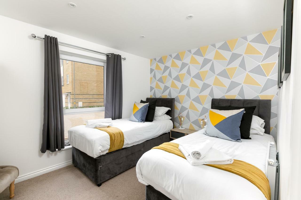 Hertford Serviced Apartments By Payman Club Exteriör bild